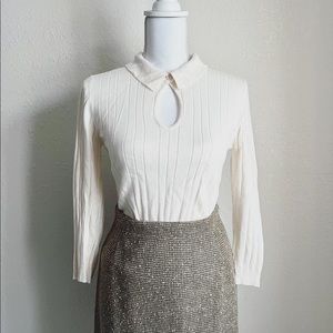 SOLD - Collared ribbed cream quarter sleeve knit with peephole
Brand: ModCloth